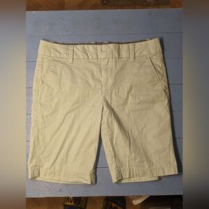 Women's Shorts Size 4 lightly used